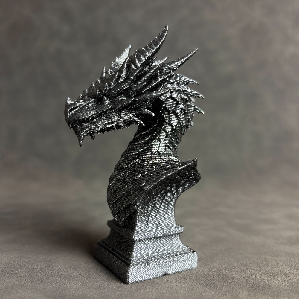 Scultura di testa di drago in  - Head Racket Boom recensione e prezzo
